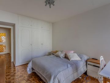 Departamento reciclado de 5 Ambientes en Venta – Retiro, Plaza Libertad