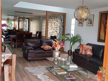 Venta de grande casa en condominio en Sol de la Molina
