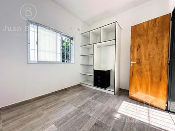 Venta Departamento de 2 ambientes en Banfield Este.