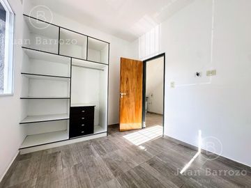 Venta Departamento de 2 ambientes en Banfield Este.