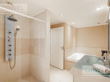 Venta en Torre 4 ambientes Palermo Hollywood Cochera, Seg 24hs  Full Amenities