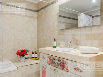 Venta en Torre 4 ambientes Palermo Hollywood Cochera, Seg 24hs  Full Amenities