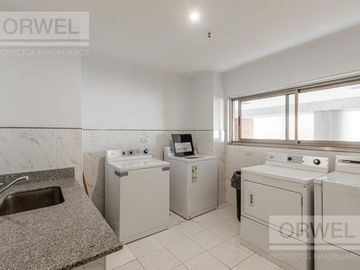 Venta en Torre 4 ambientes Palermo Hollywood Cochera, Seg 24hs  Full Amenities