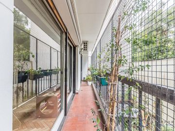 Departamento de 5 ambientes  2 baños completos, cochera baulera - Seguridad 24hs - Venta en Retiro