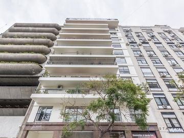 Departamento de 5 ambientes  2 baños completos, cochera baulera - Seguridad 24hs - Venta en Retiro