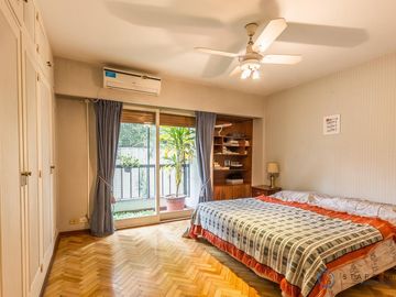 Departamento de 5 ambientes  2 baños completos, cochera baulera - Seguridad 24hs - Venta en Retiro