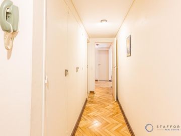 Departamento de 5 ambientes  2 baños completos, cochera baulera - Seguridad 24hs - Venta en Retiro
