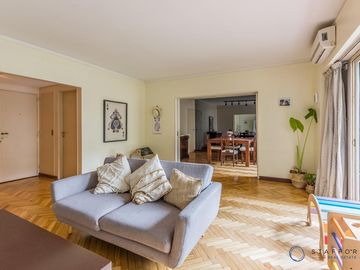Departamento de 5 ambientes  2 baños completos, cochera baulera - Seguridad 24hs - Venta en Retiro