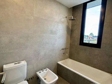 Casa en venta - Barrio Canning Chico