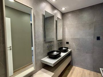 Casa en venta - Barrio Canning Chico