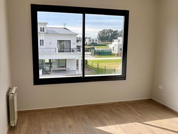 Casa en venta - Barrio Canning Chico