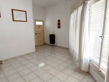 Centro - Casa + Dpto