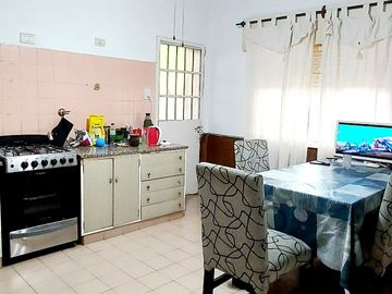 Centro - Casa + Dpto