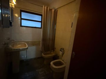 Rocamora 4200, Casa 4 ambientes, con cochera, balcón y terraza, Almagro