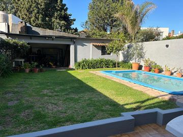 Casa en venta en zona residencial de San Isidro