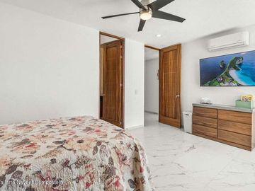 Casa moderna con roof garden y alberca en La Cruz de Huanacaxtle