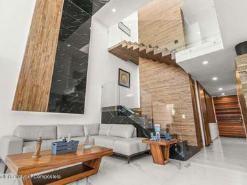 Casa moderna con roof garden y alberca en La Cruz de Huanacaxtle