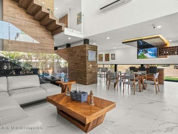 Casa moderna con roof garden y alberca en La Cruz de Huanacaxtle