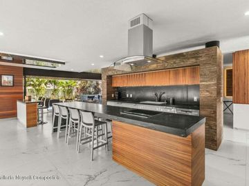 Casa moderna con roof garden y alberca en La Cruz de Huanacaxtle