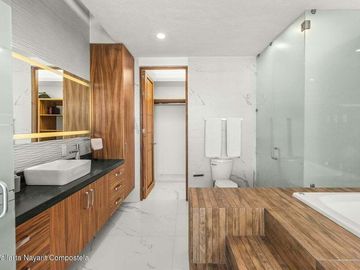 Casa moderna con roof garden y alberca en La Cruz de Huanacaxtle