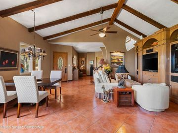 Casa sustentable con jacuzzi y vistas al mar en Higuera Blanca