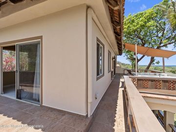 Casa sustentable con jacuzzi y vistas al mar en Higuera Blanca