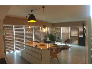 Duplex frente a parque Confraternidad