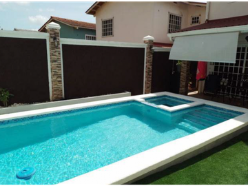 LA CHORRERA / BARRIO COLON / 232M / DUPLEX / 3 HABITACION / PISCINA