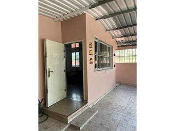 VILLA LUCRE / TERRAZA CERRADA / 3 HABITACIONES / 2 PARKING JC