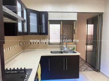Casa en  VENTA EN SATÉLITE