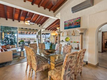 Departamento en  Venta en Las Palmas 1 frente a Marina Vallarta.