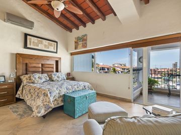 Departamento en  Venta en Las Palmas 1 frente a Marina Vallarta.