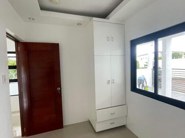 Single Detached w/4 Bedrooms For Sale in Brgy. Mabini, Lipa City, Batangas-EA