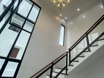 Single Detached w/4 Bedrooms For Sale in Brgy. Mabini, Lipa City, Batangas-EA