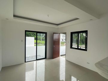 Single Detached w/4 Bedrooms For Sale in Brgy. Mabini, Lipa City, Batangas-EA