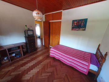 CASA 4 AMB EN GARIN CENTRO CON PILETA