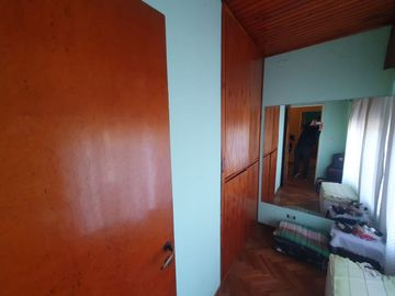 CASA 4 AMB EN GARIN CENTRO CON PILETA