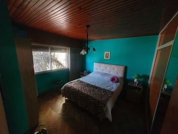 CASA 4 AMB EN GARIN CENTRO CON PILETA