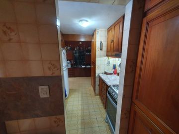CASA 4 AMB EN GARIN CENTRO CON PILETA