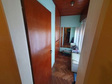 CASA 4 AMB EN GARIN CENTRO CON PILETA