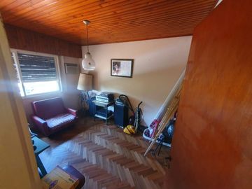 CASA 4 AMB EN GARIN CENTRO CON PILETA