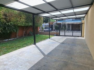 VENTA CASA 2 DORMITORIOS ZONA SUR- APTO CREDITO