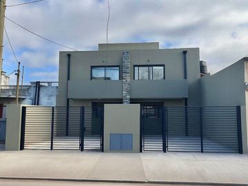 Venta Duplex B 3 Amb General Rodriguez con Jardin