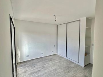 Venta Duplex A 3 Amb General Rodriguez con Jardin