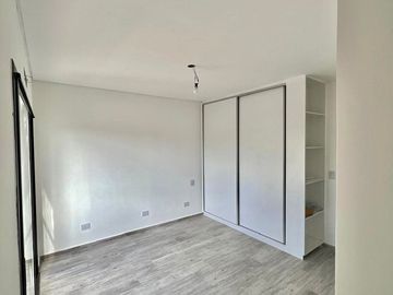 Venta Duplex A 3 Amb General Rodriguez con Jardin