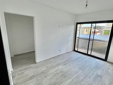 Venta Duplex A 3 Amb General Rodriguez con Jardin