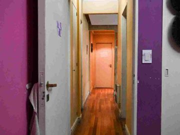 Venta casa 4 dormitorios  en Versalles, con pileta