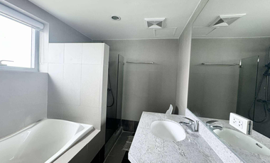 3BR Condo W/ Golf Course View & 3 Parking Slots FOR SALE at TAWW Mandaluyong