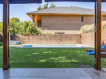 CASA 3 AMB CON QUINCHO Y PILETA-MASCHW  CTRY.CLUB
