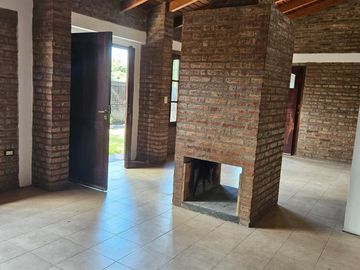 Talar , Mendiolaza Casa en venta de 3 dormitorios c/ cochera , calle La Alameda